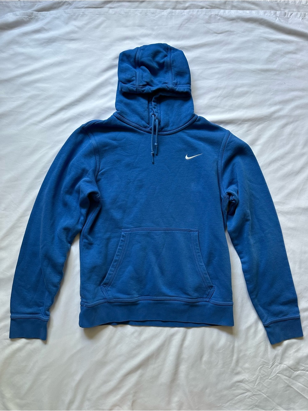 Nike Mens Blue Sweatshirt Hoodie with White Swoosh